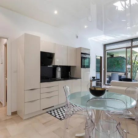 Apartment Ref 1431 - Nice1 Bedroom - Gray D'albion *